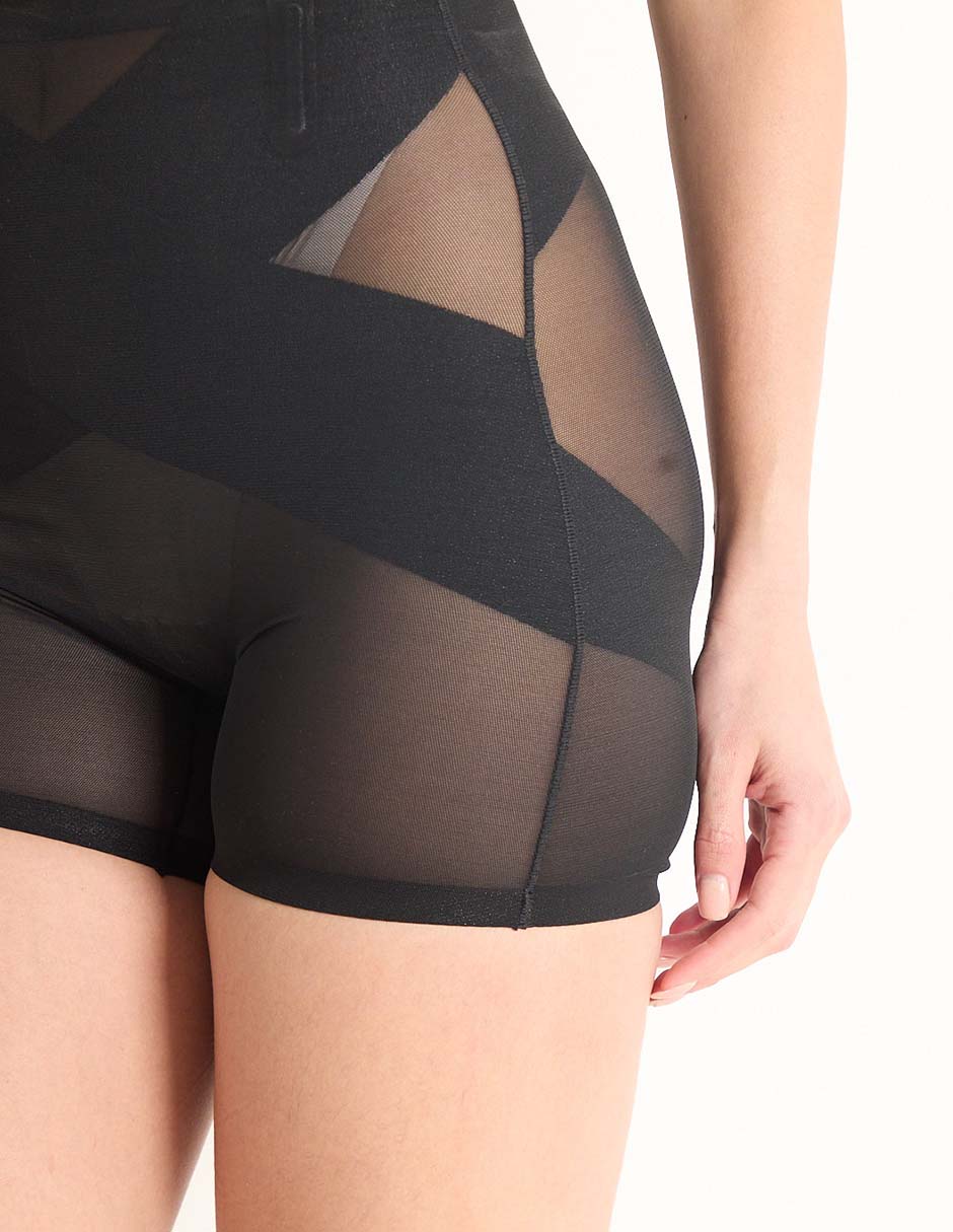 Faja tipo short con compresión media para mujer 4