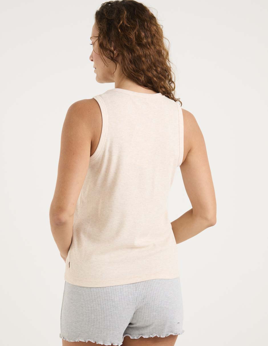 Playera Weekend cuello redondo para mujer