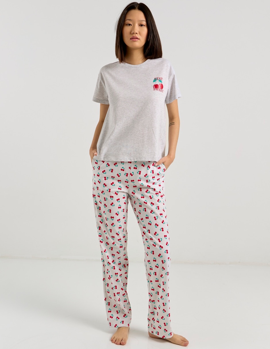 Conjunto pijama para mujer Conjunto pijama para mujer