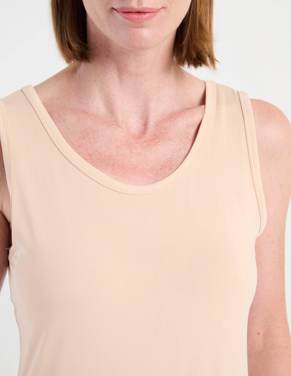 Playera cuello v para mujer 4