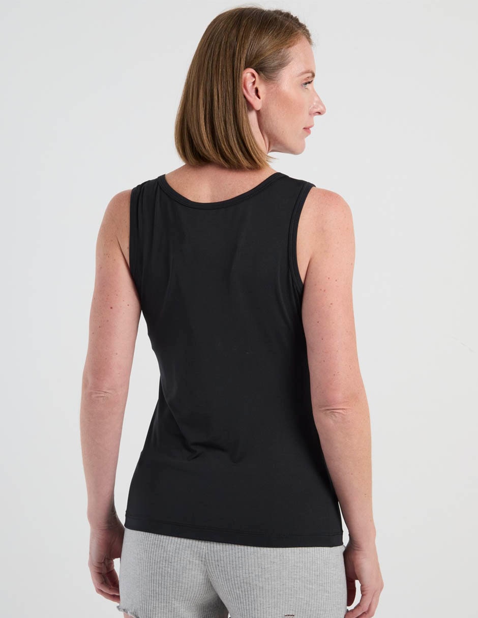 Playera Weekend cuello v para mujer