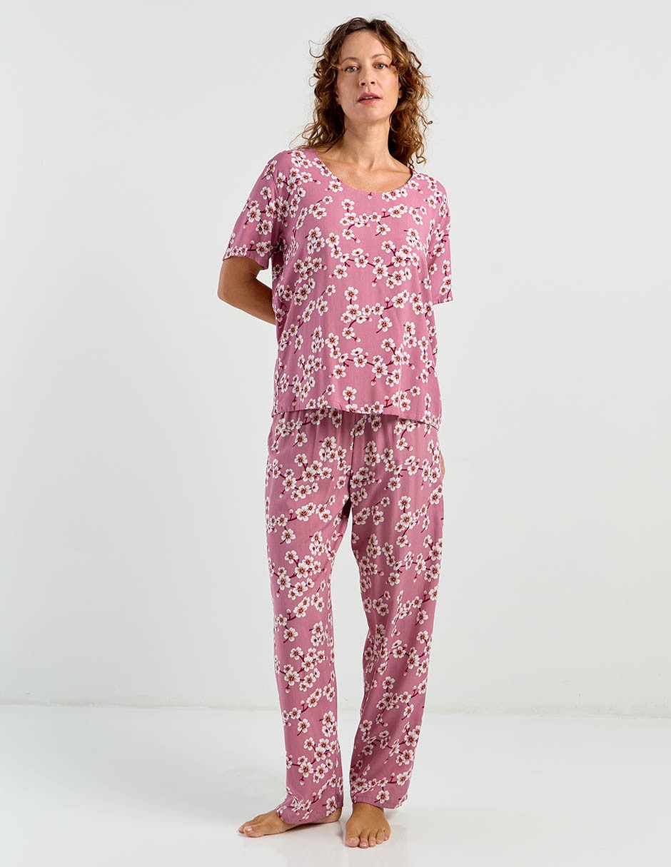 Conjunto pijama para mujer Conjunto pijama para mujer