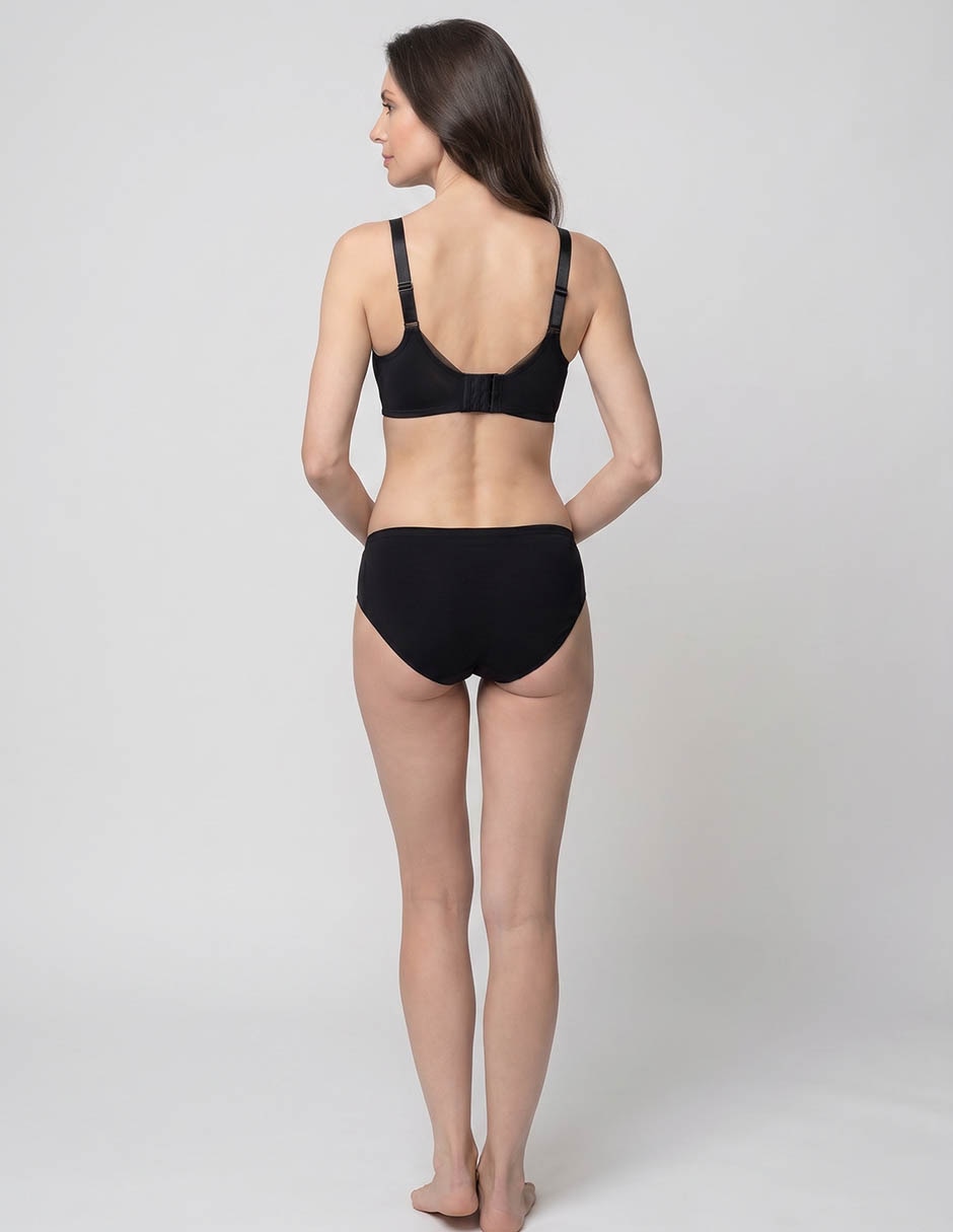 Brassiere Weekend