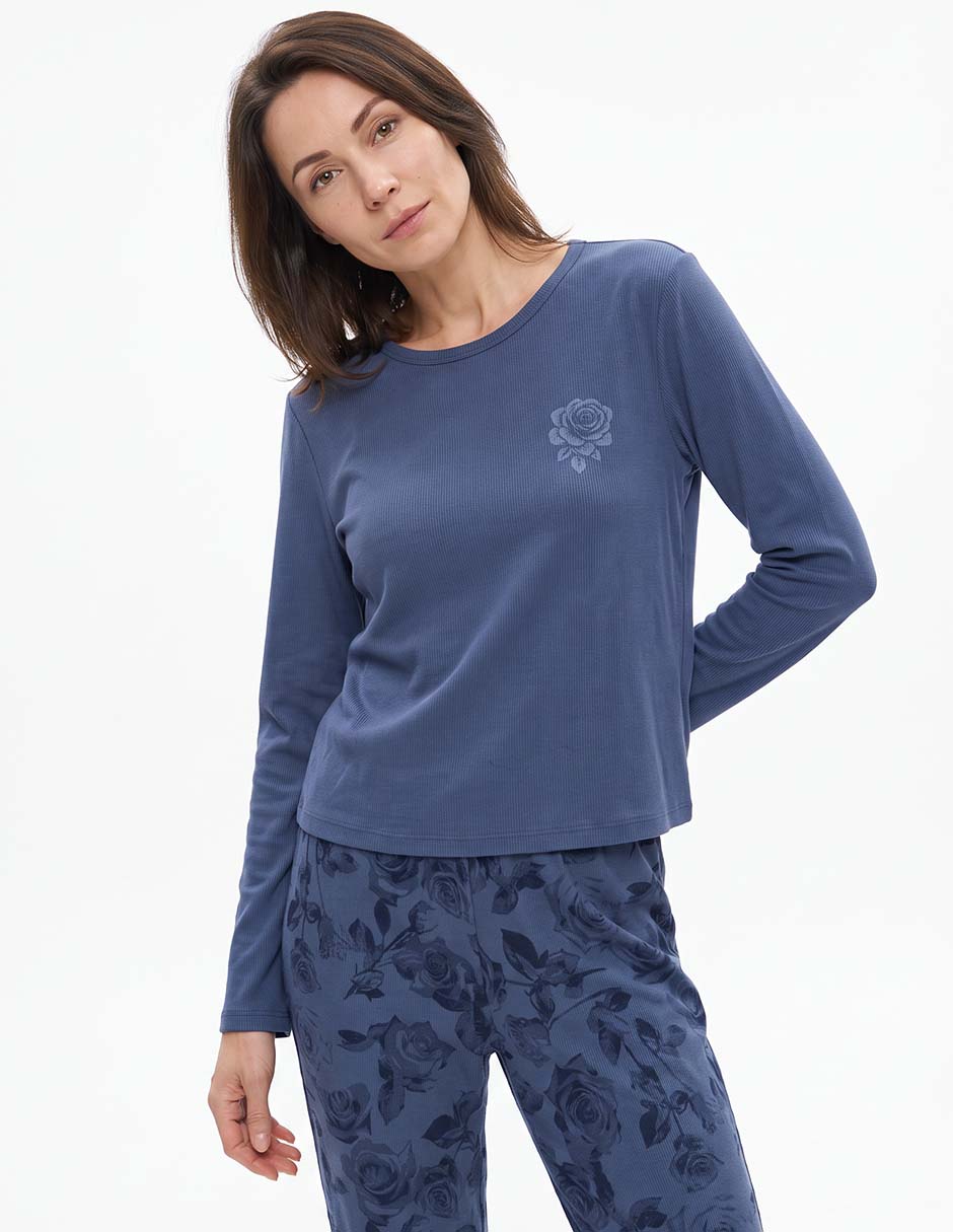 Conjunto pijama para mujer Conjunto pijama para mujer