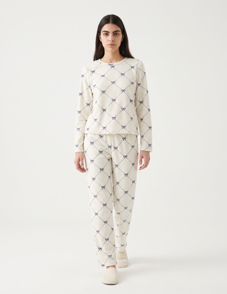 Conjunto pijama para mujer Conjunto pijama para mujer