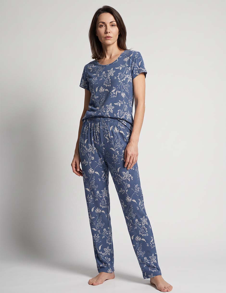 Conjunto pijama para mujer Conjunto pijama para mujer
